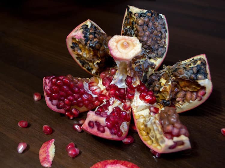 What Does Pomegranate Taste Like A Tasty Superfruit