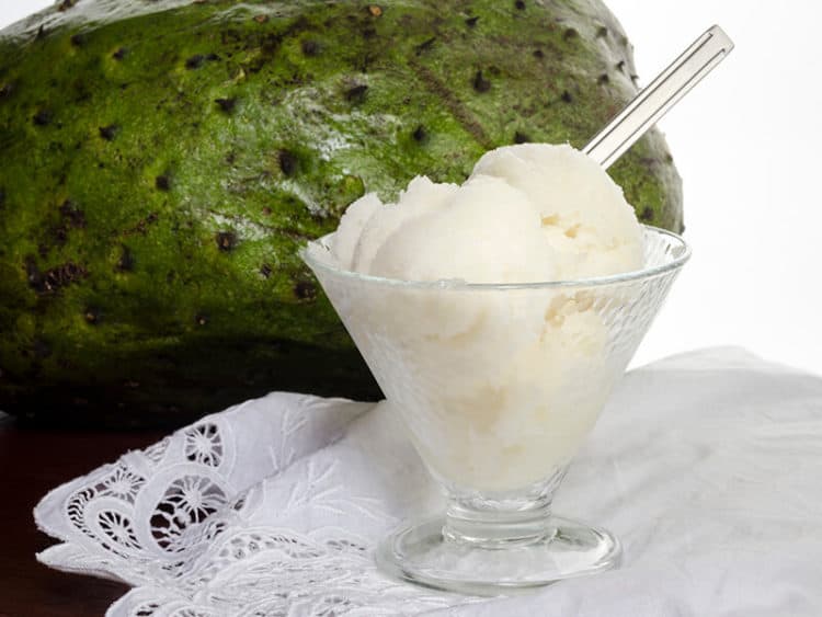 What Does Soursop Taste Like? The Answer May Surprise You 2023