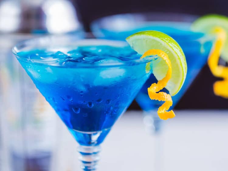 What Does Blue Curaçao Taste Like: Discover The Unique Flavor 2023